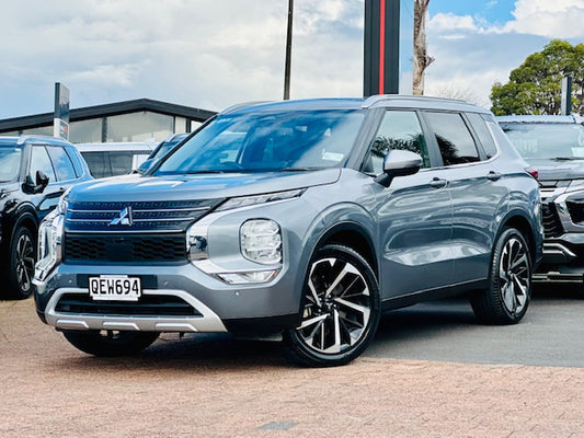 Mitsubishi Outlander 2023