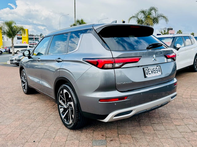 Mitsubishi Outlander 2023